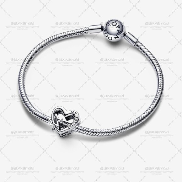 Pandora Openwork Family Heart & Star Charm - Picture 3 of 5